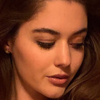 Zoelle Çıplak